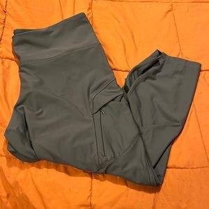 Beautiful green Old Navy leggings